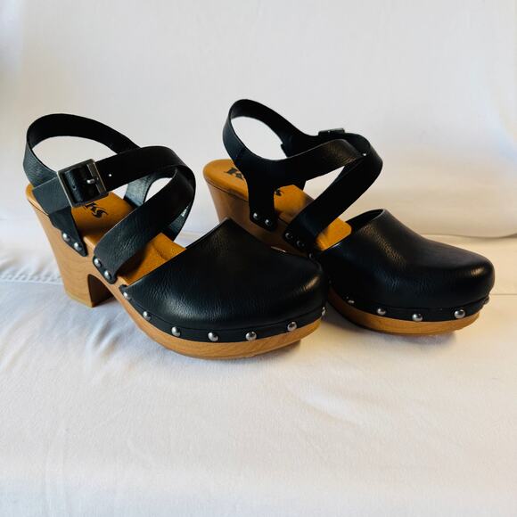 KORKS NWOT Abloom Black Studded Clog Size 7 - Picture 1 of 12